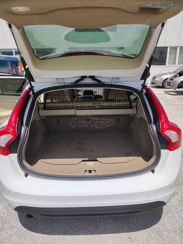 Volvo V60: 1.6 l. | 2012 έ. 183000 km. Πολυμορφικό at lalafo.gr Volvo V60: 1.6 l. | 2012 έ. 183000 km. Πολυμορφικό