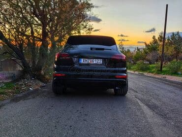 Porsche Cayenne: 3 l. | 2015 έ. 122000 km. SUV/4x4 at lalafo.gr Porsche Cayenne: 3 l. | 2015 έ. 122000 km. SUV/4x4